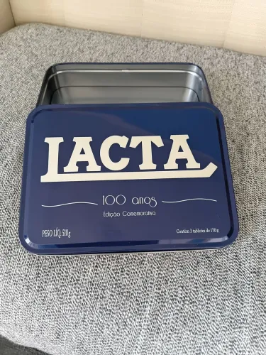 3 Latas Lacta 100 anos