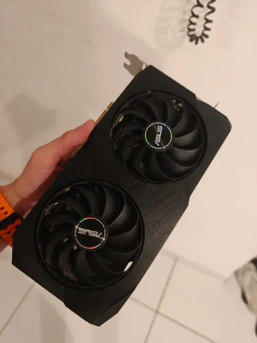 Placa de vídeo Asus RX 6600 Com Defeito - Leia o anúncio
