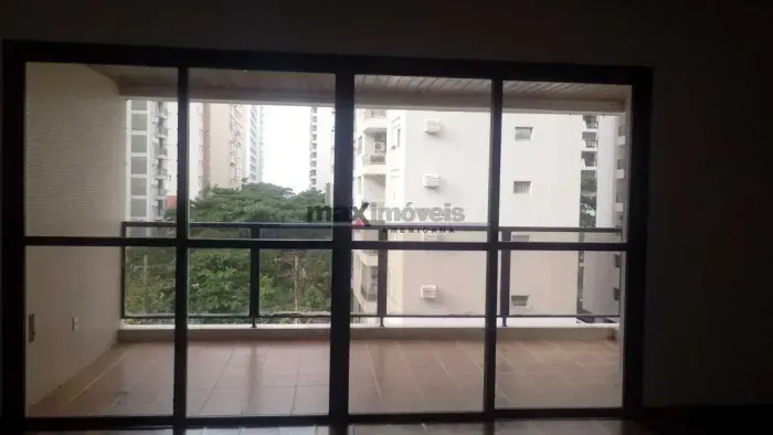 Apartamento para venda com 180 metros quadrados com 3 quartos