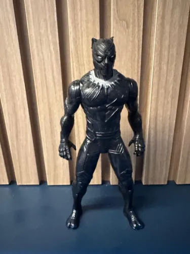 Boneco pantera negra 