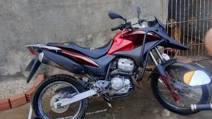 Oportunidade Xre300 2012