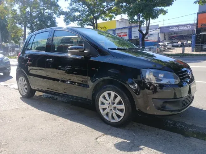 Volkswagen Fox 1.0 MI Total Flex 8V 5P 2013