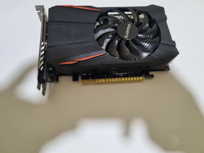 PLACA DE VÍDEO GTX 1050TI
