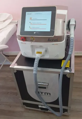 Ácrus Laser De Epilação Com Aplicador Triple Wave - HTM