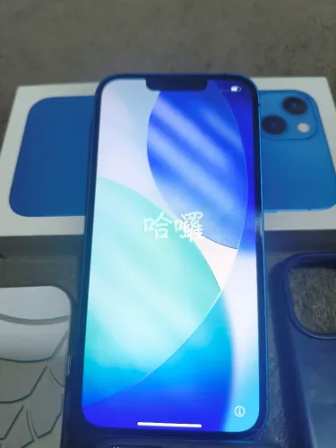 iPhone 13 azul