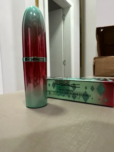 Batom MAC Ruby Woo novo 