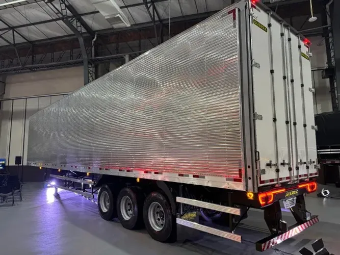 Semirreboque Furgão de Aluminio 30 Pallets