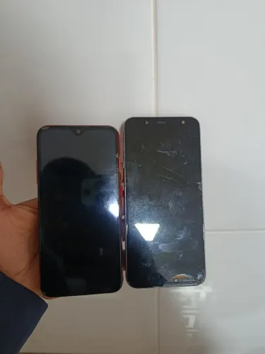 Celular pra retirada de peça ou arrumar