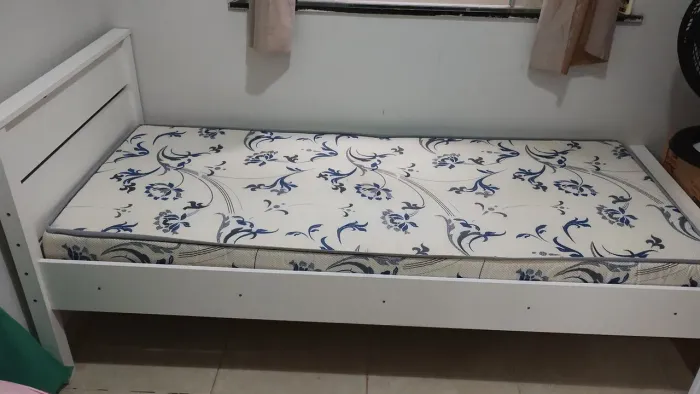 Venda de cama de solteiro