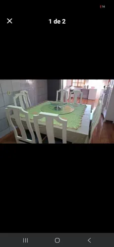 Mesa com 8 cadeiras