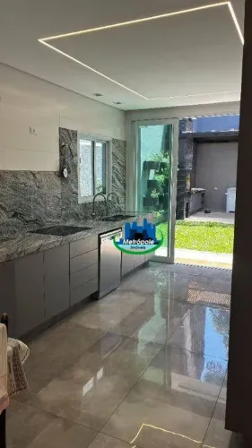 Sobrado com 3 dormitórios à venda, 200 m² por R$ 780.000,00 - Vila Flórida - Guarulhos/SP