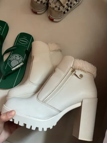 Bota moleca 