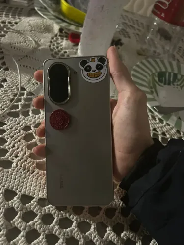 Redmi 05 e Caixa de som com microfones