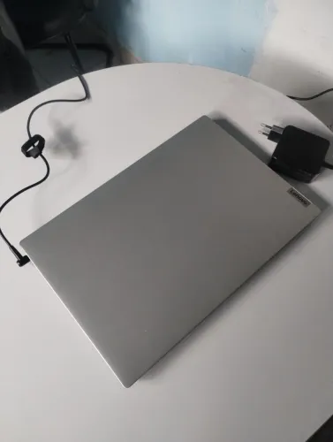 Notebook Lenovo Intel.