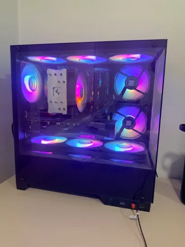 PC Gamer com Monitor 280hz