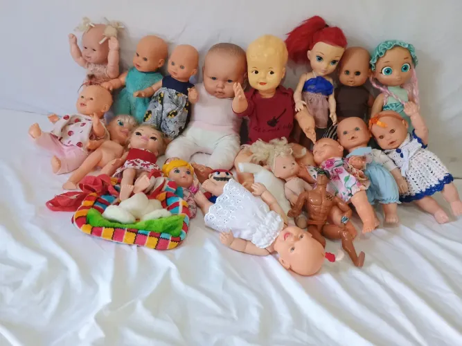 Lotão de bonecas para restauro 