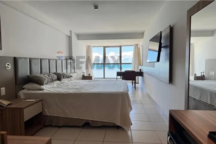 Vendo Flat na Av. Boa Viagem. Recife-PE.