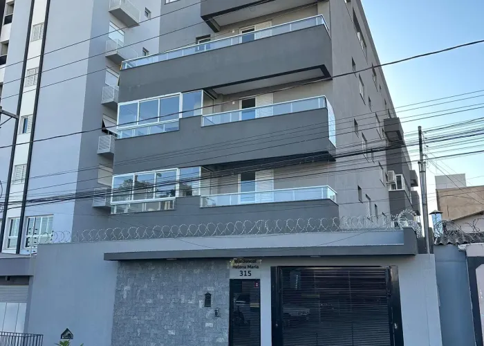 Cobertura para venda possui 201 metros quadrados com 4 quartos