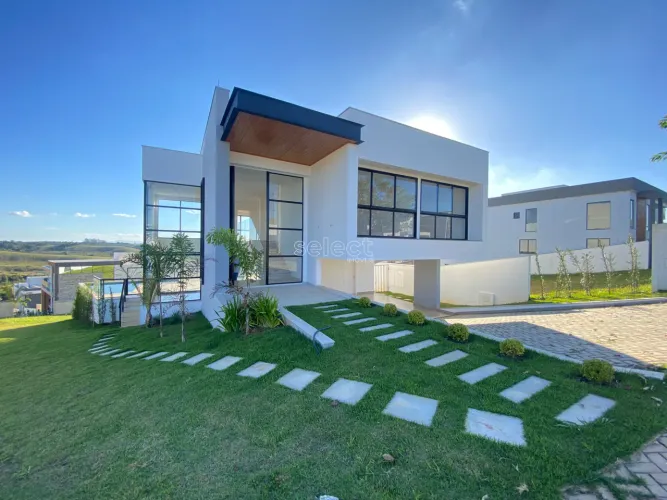 Casa de 4 quartos a venda no condomínio Alphaville