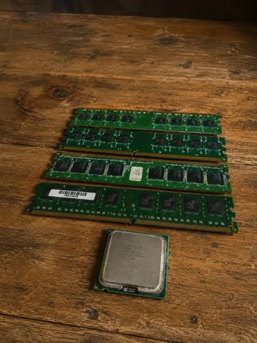A VENDA KIT DE MEMÓRIAS RAM+ PROCESSADOR!!