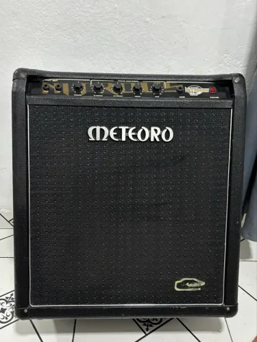 Cubo amplificador caixa contrabaixo meteoro 
