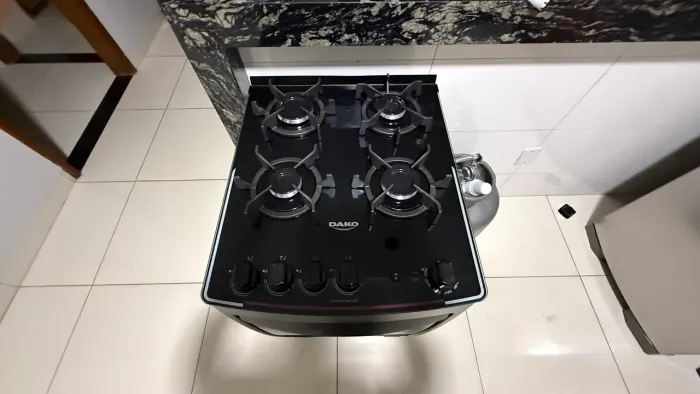 FOGÃO DAKO 4 BOCAS COM MESA DE VIDRO