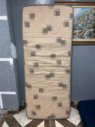 Vendo 2 colchões de solteiro