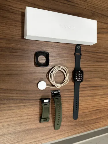 Apple Watch series 9 45mm midnight- com acessórios