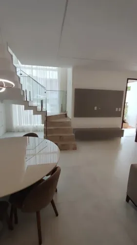 Imóvel para venda tem 165 metros quadrados com 4 quartos