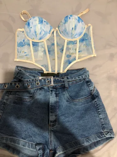 Vendo roupas seminovas ( usada somente 1 vez