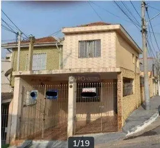 Sobrado com 124m²