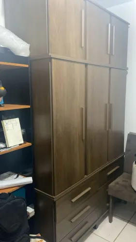Guarda-roupa modular de 3 peças, em ótimo estado de conservação!
