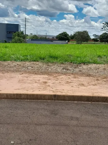 Terreno à Venda  Condomínio San Diego | Mirassol  SP   Localização excelente em condomínio