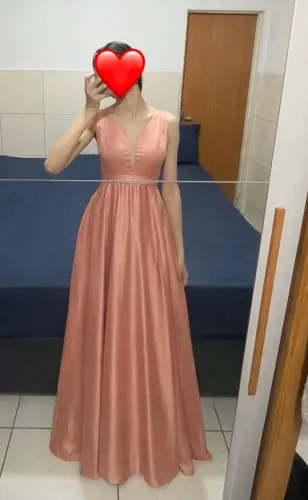 Vendo vestido de festa