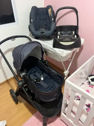 Kit Carrinho + Bebê Conforto Maxi-Cosi
