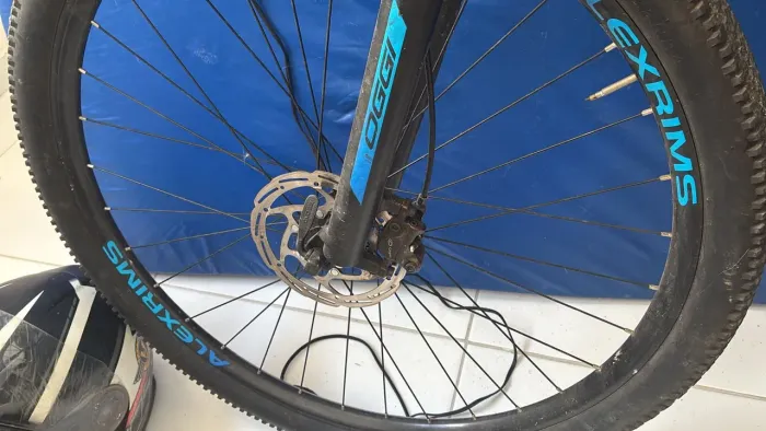 Bicicleta Oggi 7.0 brinde capacete
