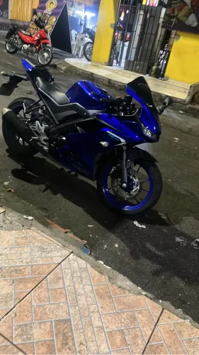 Vende - se R15 2026