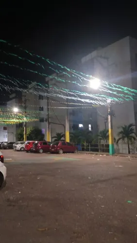 Alguém querendo dividir aluguel