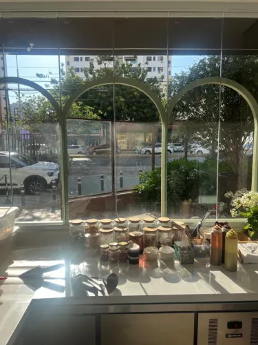 Vendo Sorveteria completa (Apenas Móveis, equipamentos e utensílios)