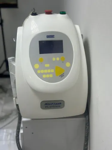 Aparelho de luz pulsada marca BIOSET 