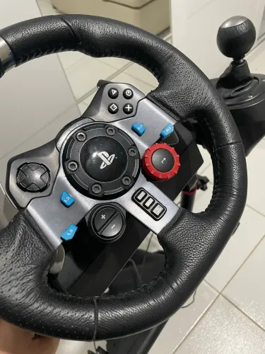 Volante Logitech G29 + Câmbio - PlayStation e PC - Excelente Estado