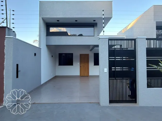 Casa na Vila Marumby - Conforto, Espaço e Possibilidade de Ampliação