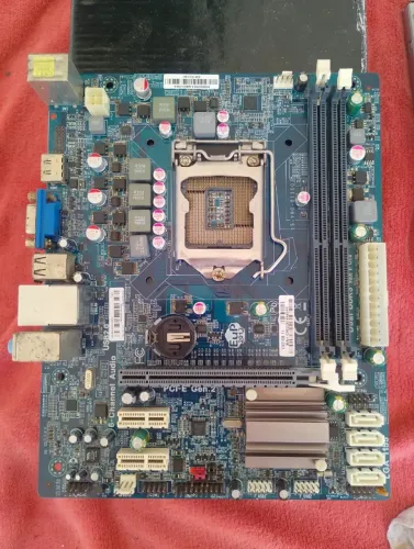Placa mãe PC EUP 2013 LGA 1155 G.2 usada com intermitência 