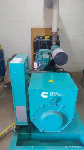 Gerador CUMMINS 140/150 kVA (140kVA/150kVA) 2012