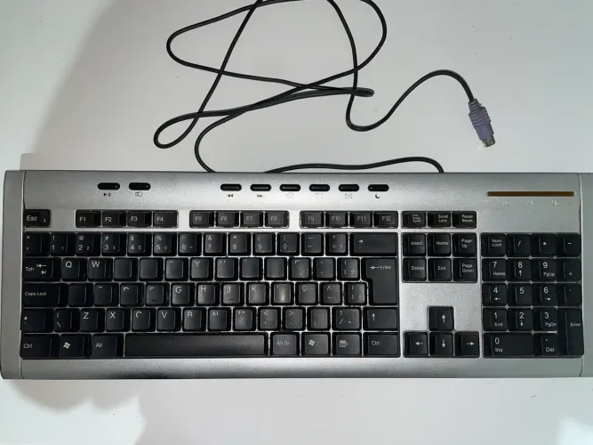 Teclado com fio P/S 2 