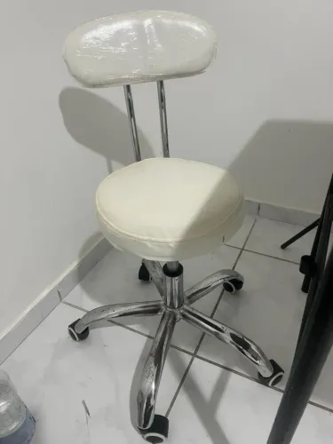 Mocho para lash ou nail designer 