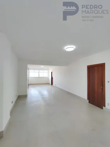 Apartamento para Venda em Sete Lagoas, Centro, 4 dormitórios, 1 suíte, 1 banheiro, 2 vagas