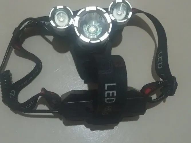VENDO: LATERNA LED Adaptador na cabeça emergência - Chamar whatsapp: *