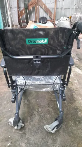 Cadeira de Rodas de Banho Ortomobil (NOVA)