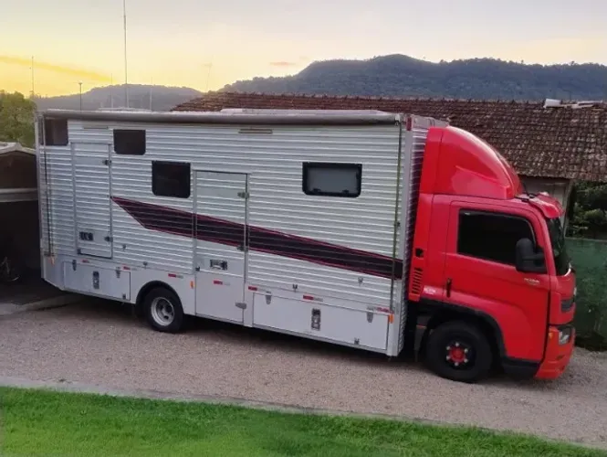 Motorhome VW Delivery 11-180 2019 Completo com Placa Solar